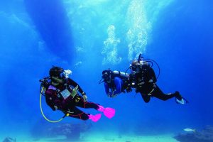 “PADI Open Water Scuba Instructor training image.