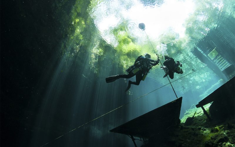 TEC Range of Courses – Wahoo Divers Malaga Technical diver in full extended‑range equipment during TEC REC training in Malaga.